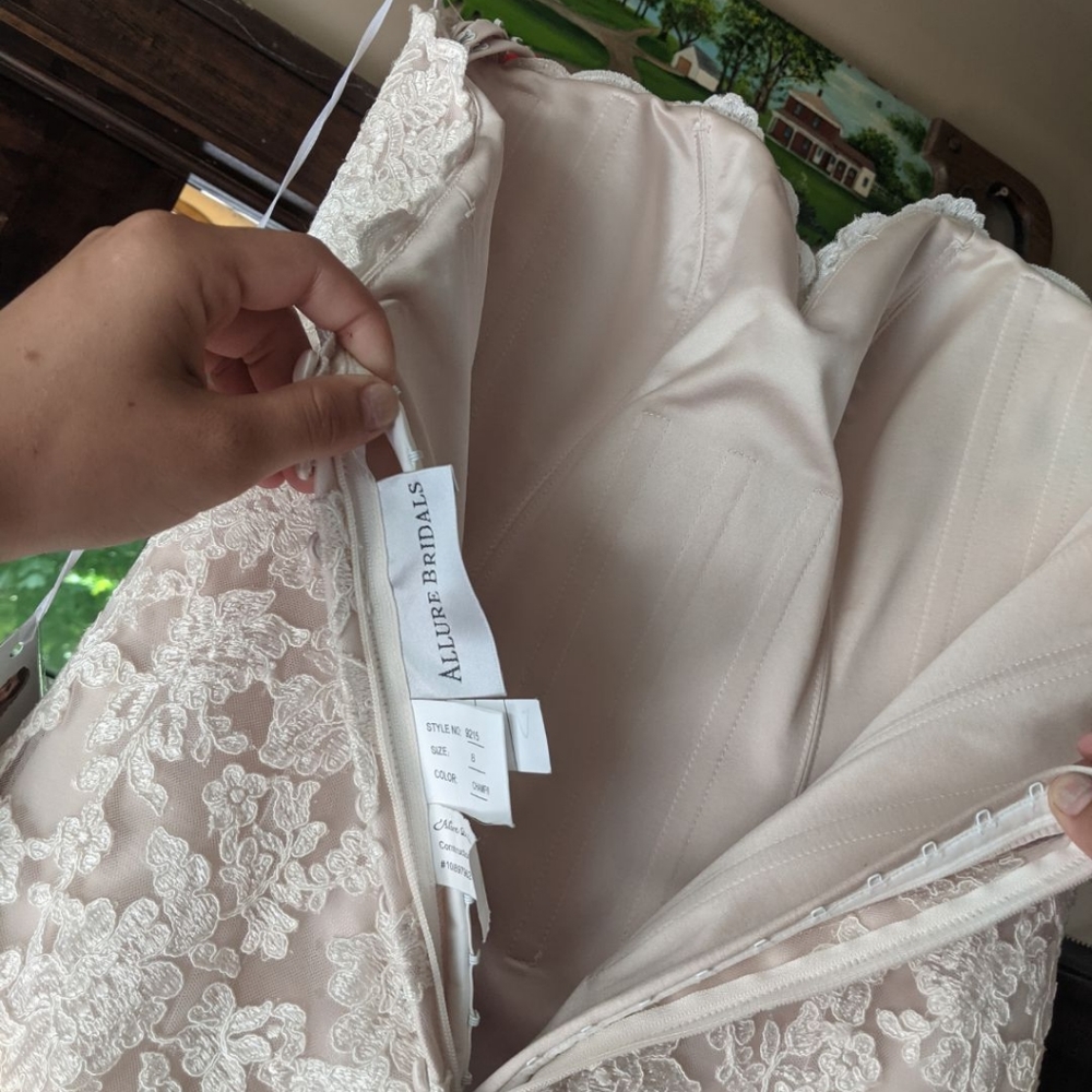 Strapless Lace Dramatic Train Wedding Dress Ivory Champagne Size 8 - Picture 8 of 12